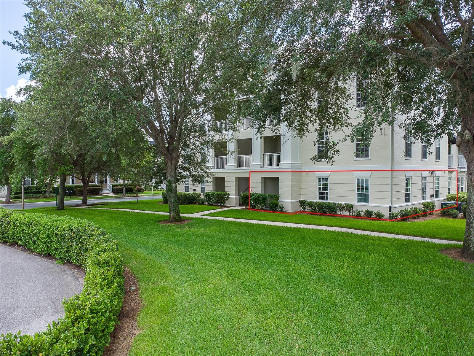 193 LONGVIEW AVENUE Unit 103