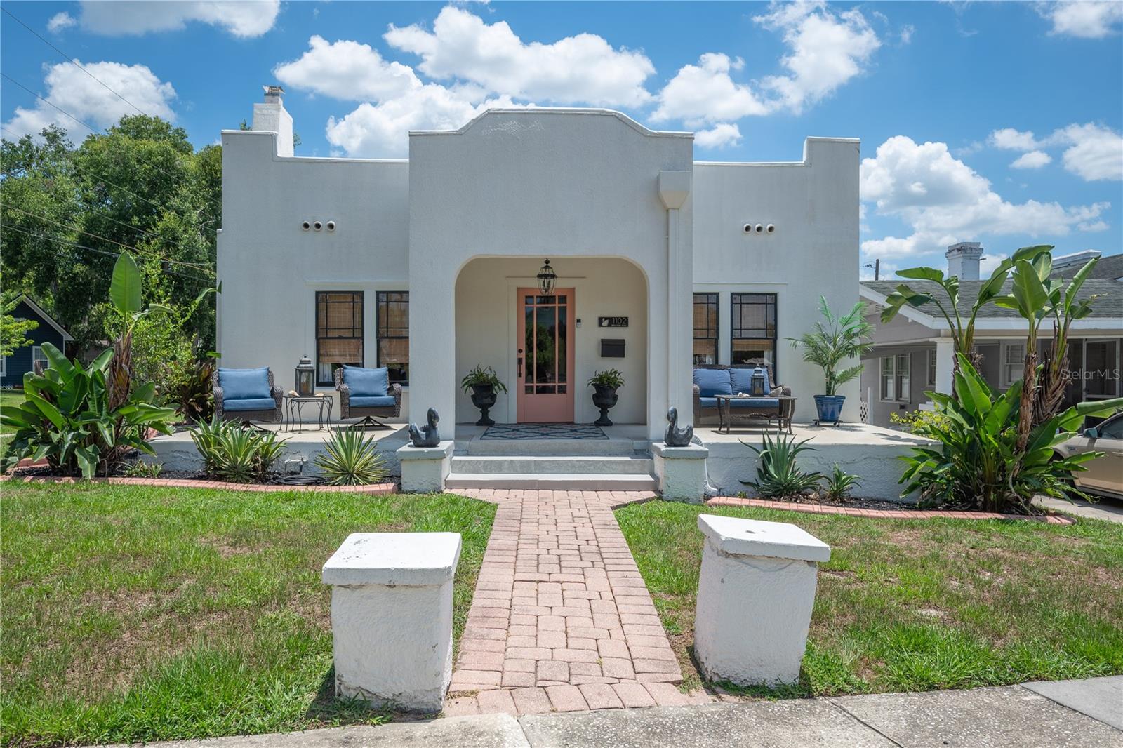 Listing photo 2 for 1102 Melton Ave