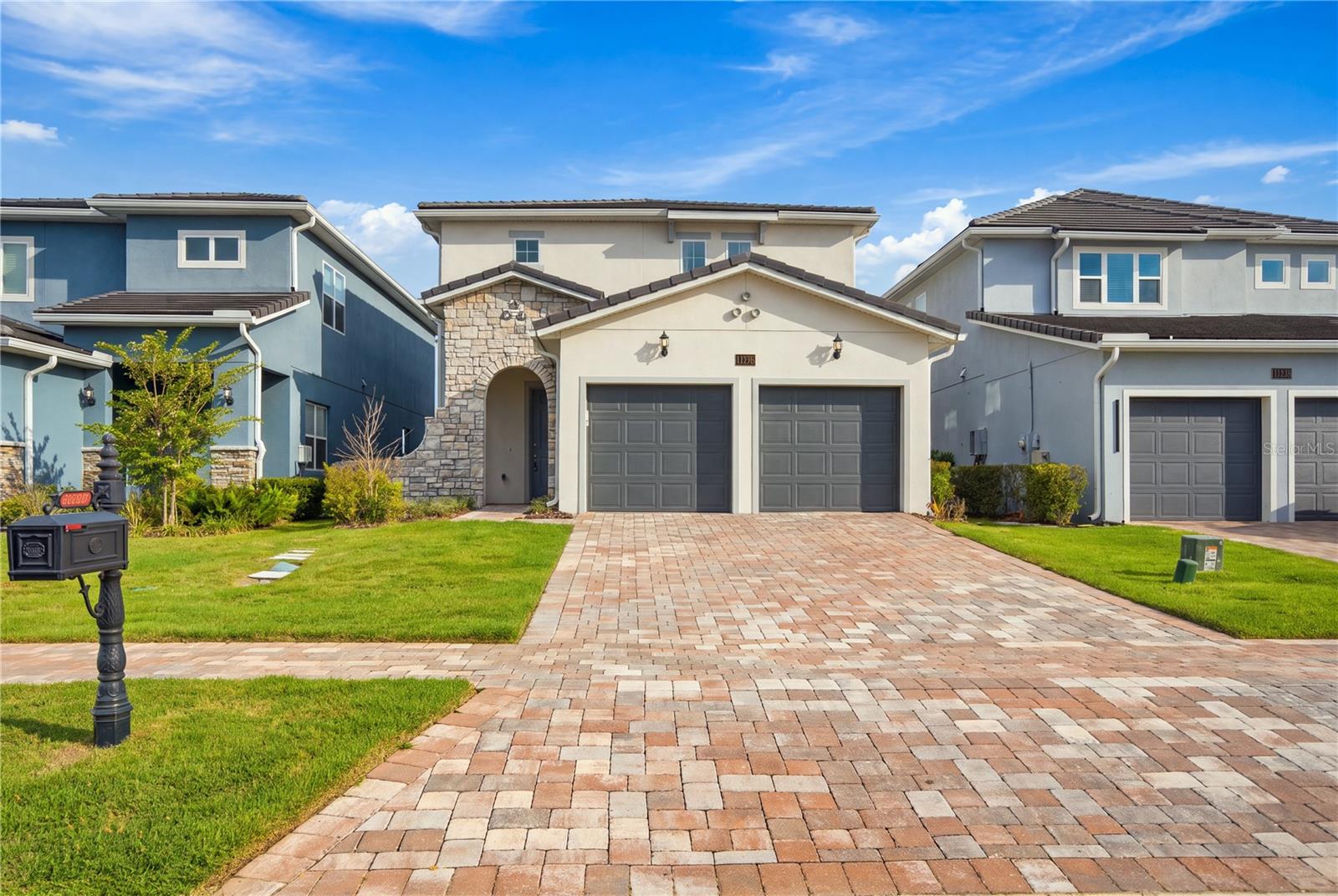 Listing photo for 15730 Vetta Dr