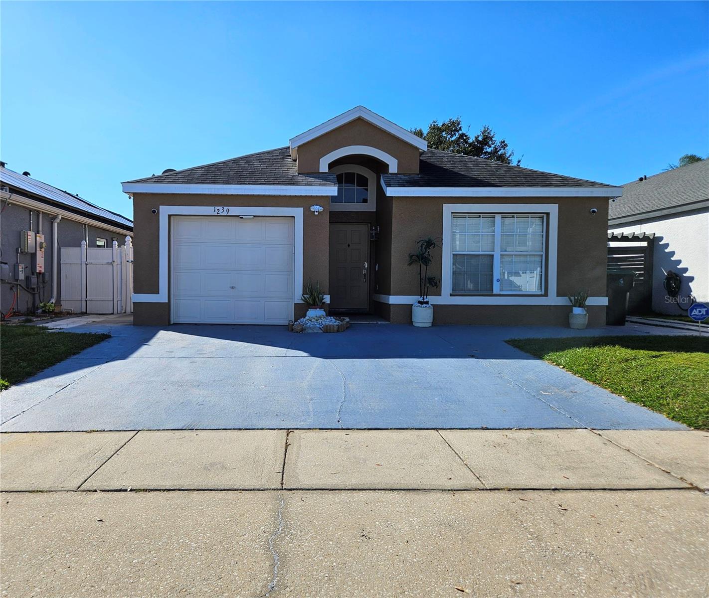 1239 CAREY GLEN CIRCLE