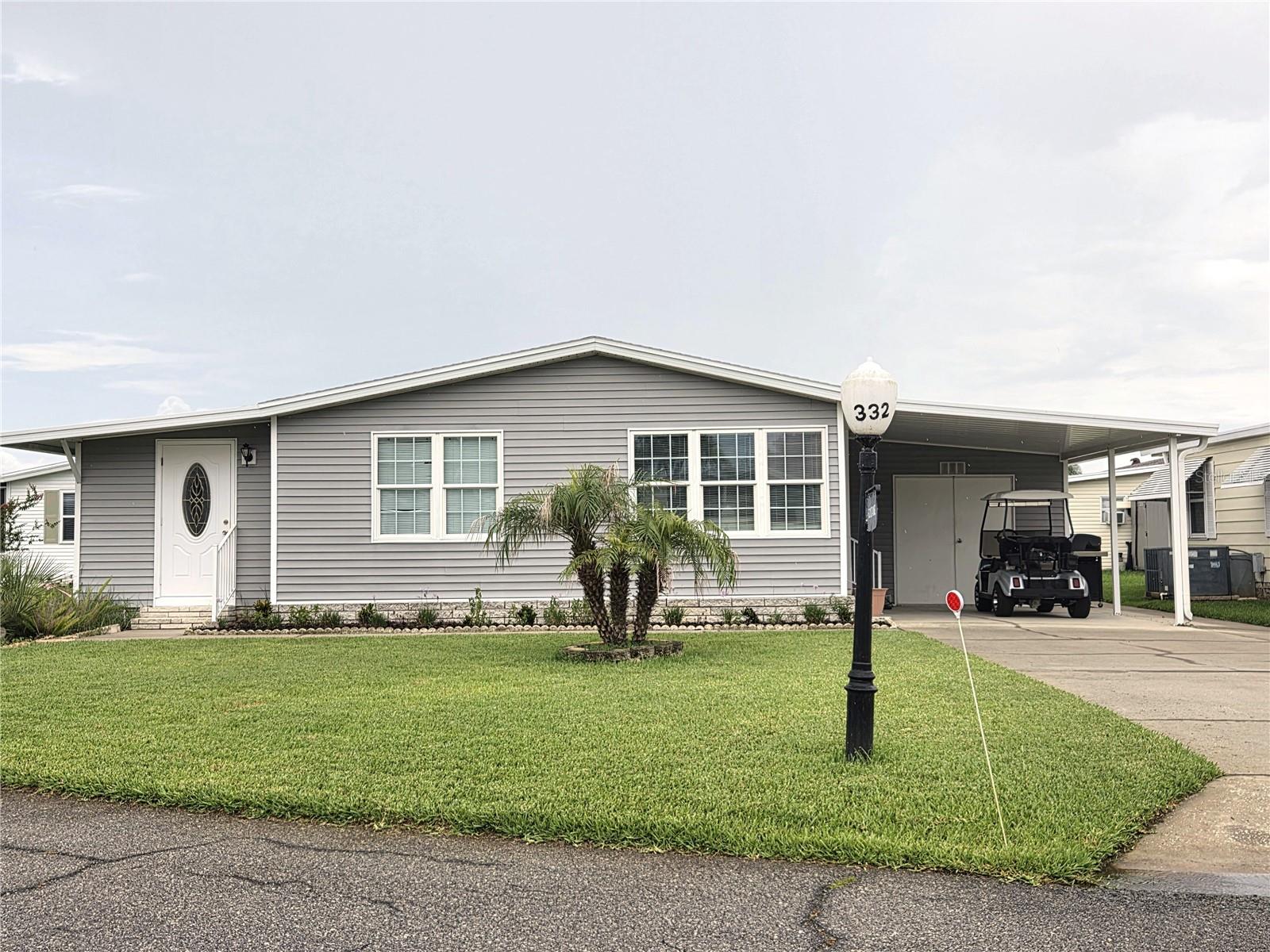 Listing photo 1 for 332 Victoria Dr
