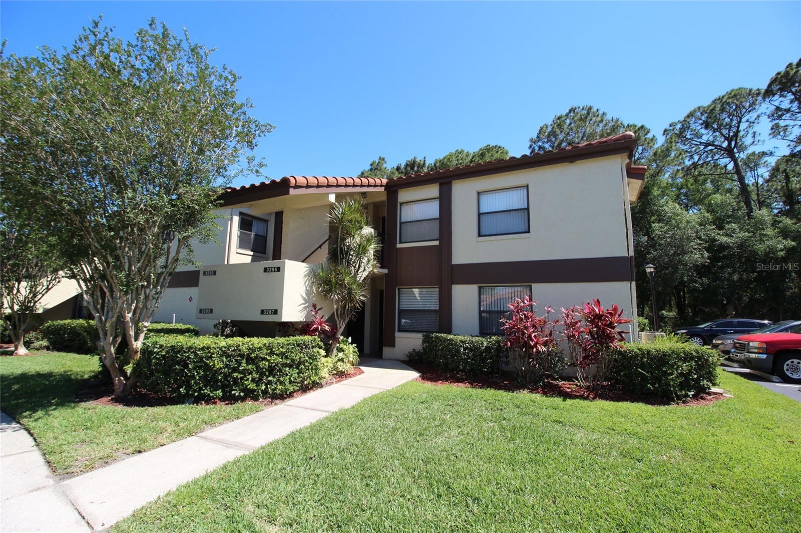 3293 WESTRIDGE BOULEVARD Unit 203