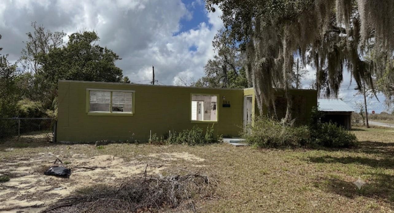Listing photo 1 for 254 Oleander Rd