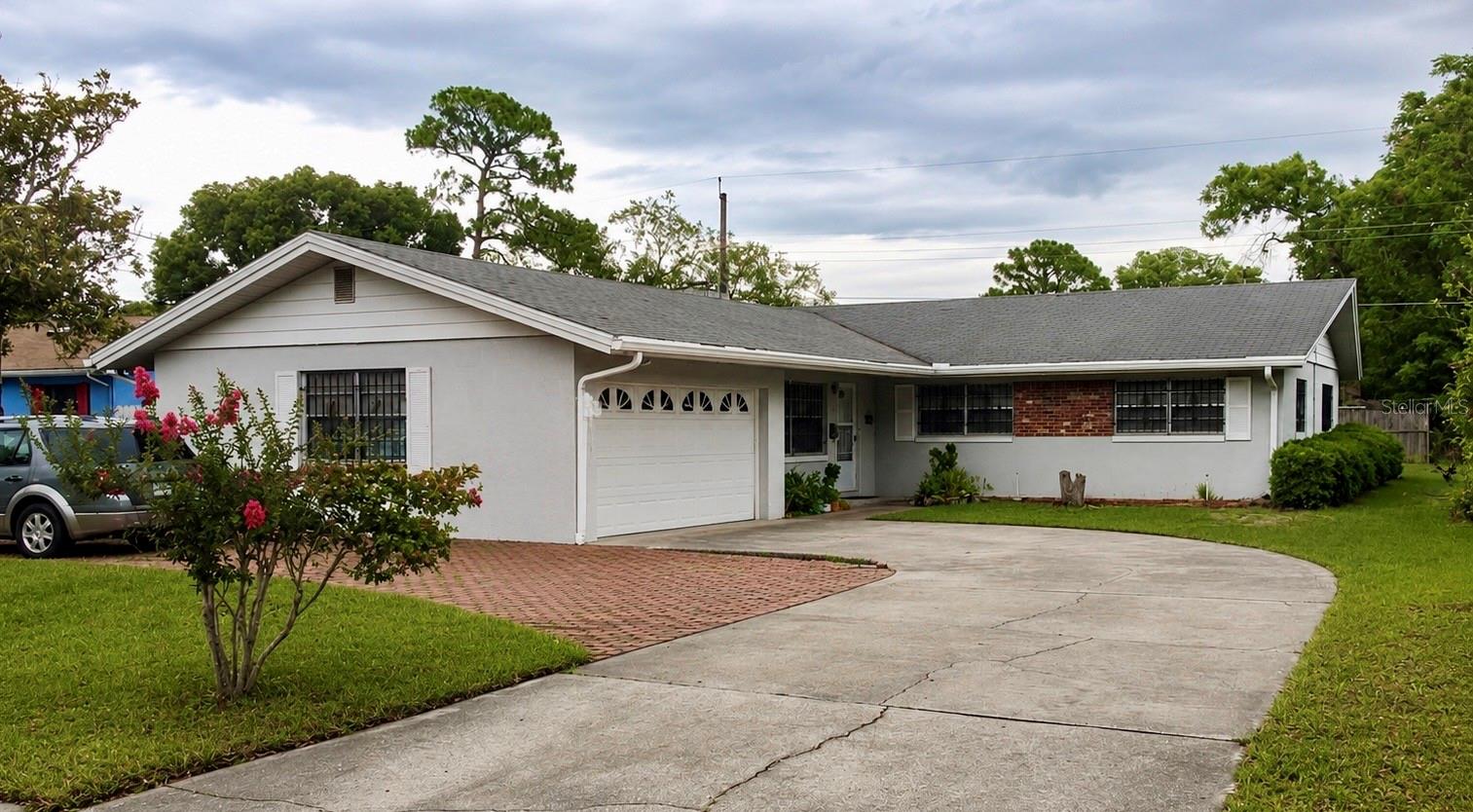 2705 SHERINGHAM ROAD Unit 6