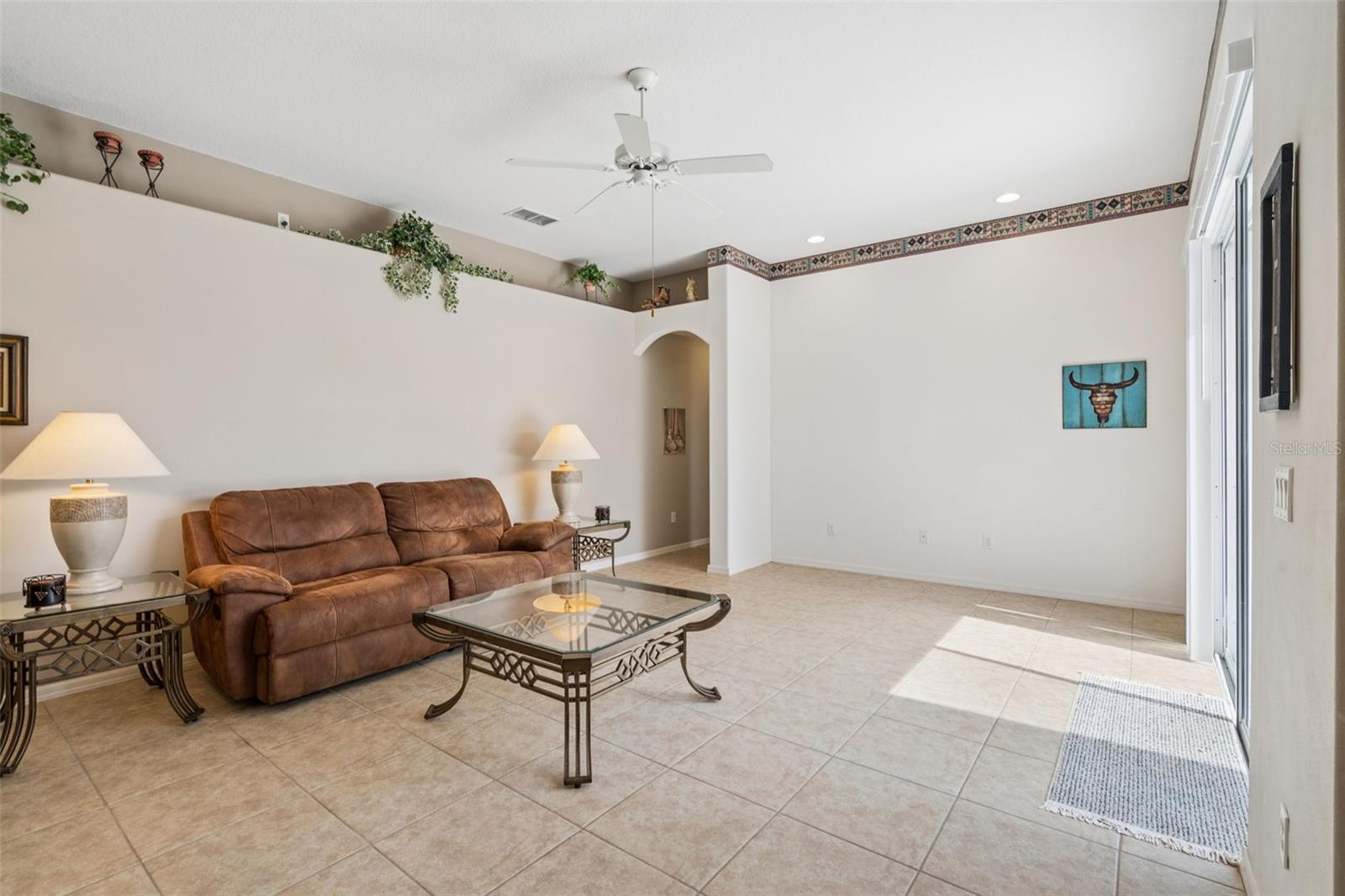 Listing photo 3 for 232 Via Mariel East Dr