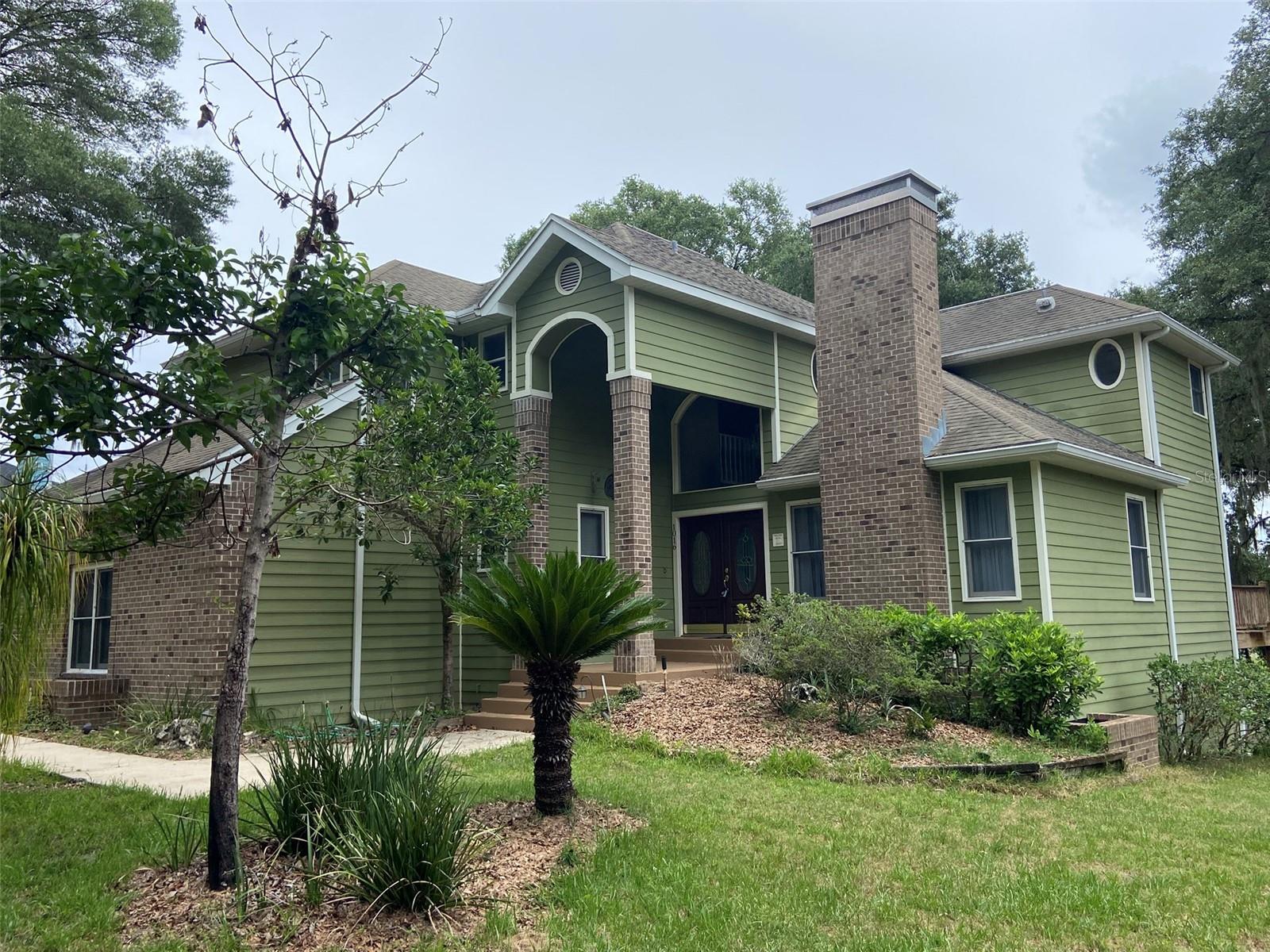 1016 LAKESIDE DR. DRIVE