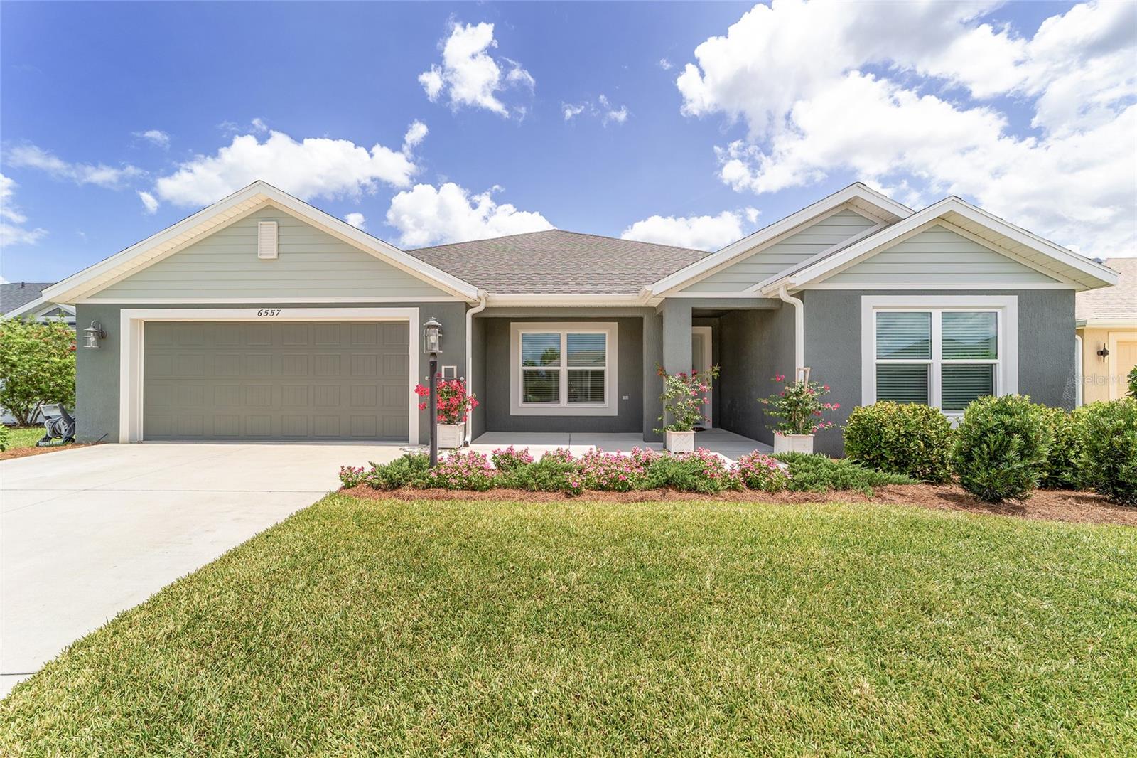 Listing photo 2 for 6557 Mcknight Loop