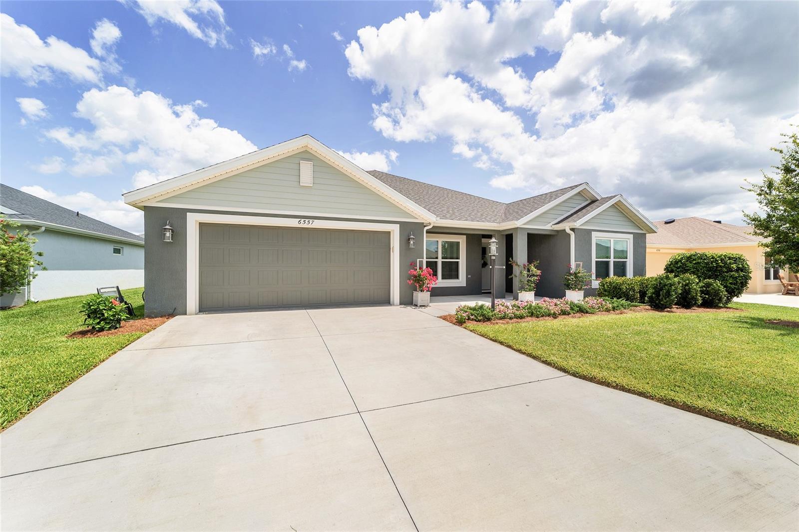 Listing photo 3 for 6557 Mcknight Loop