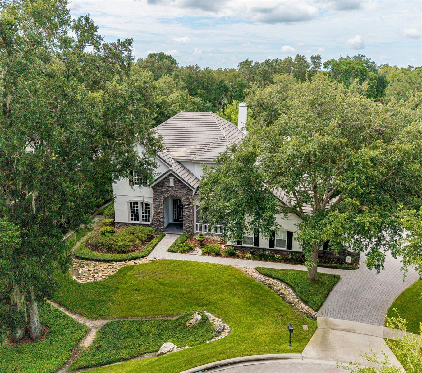 Listing photo 2 for 25846 Feather Ridge Ln