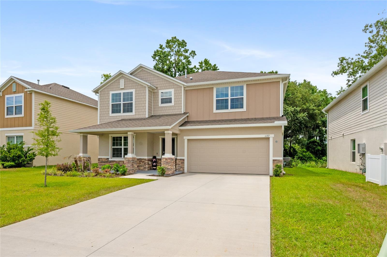 Listing photo 1 for 1137 Bradford Ridge Dr