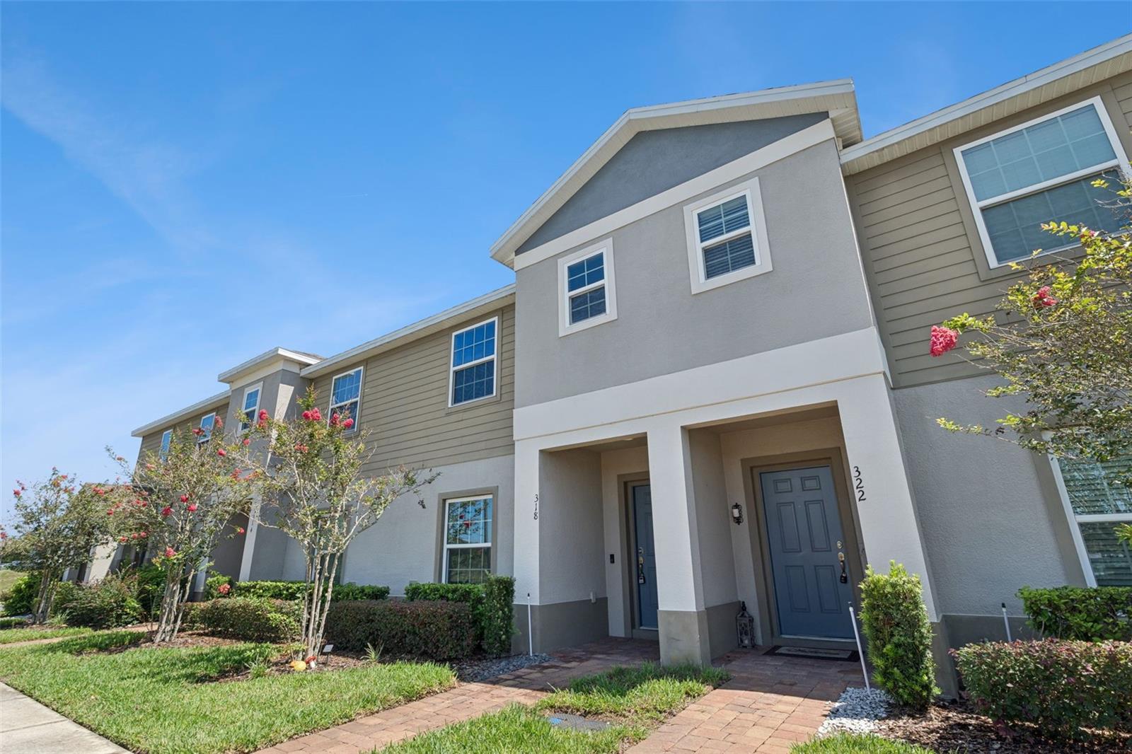 Listing photo 3 for 318 Annabelle Way