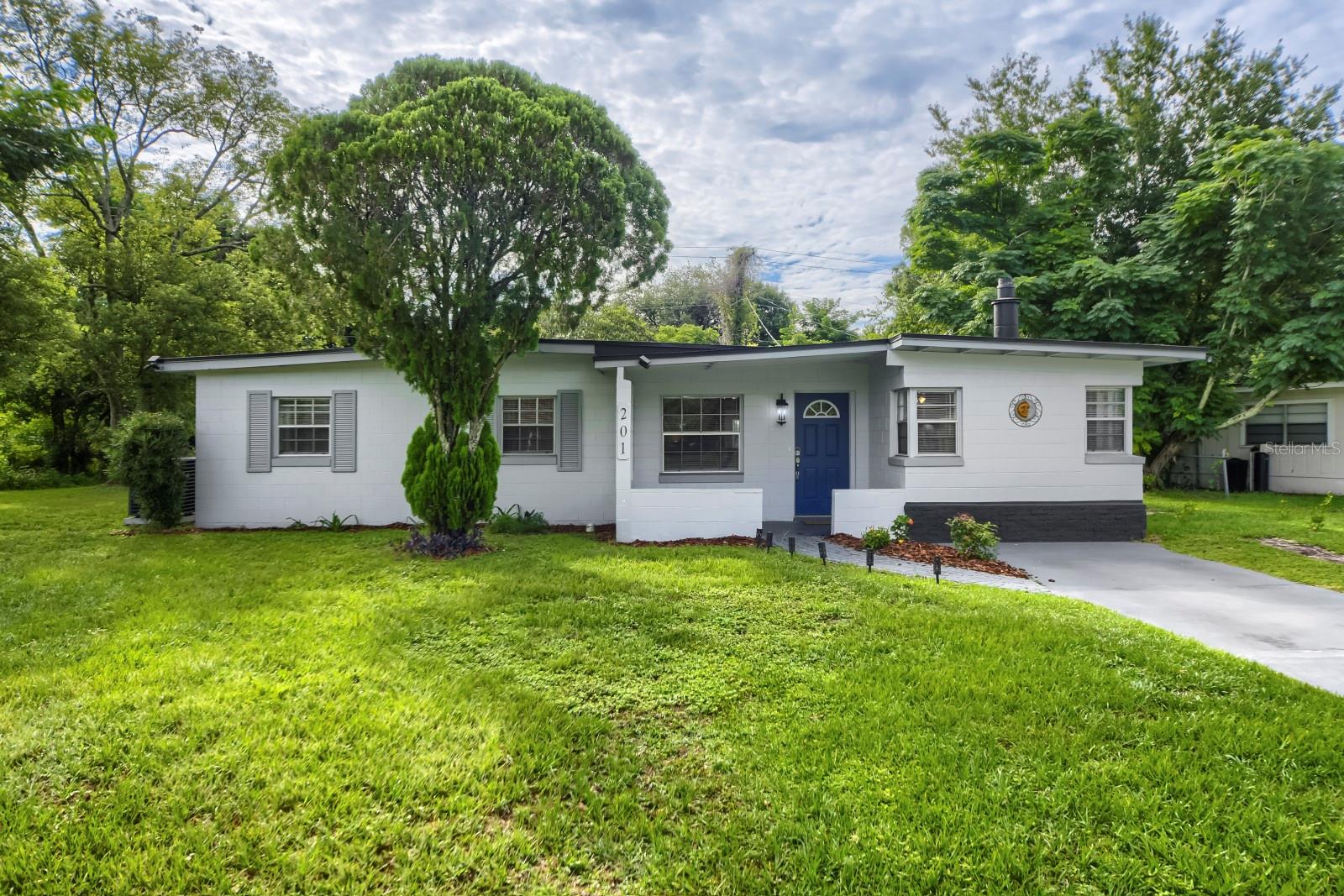 201 HAYS DRIVE