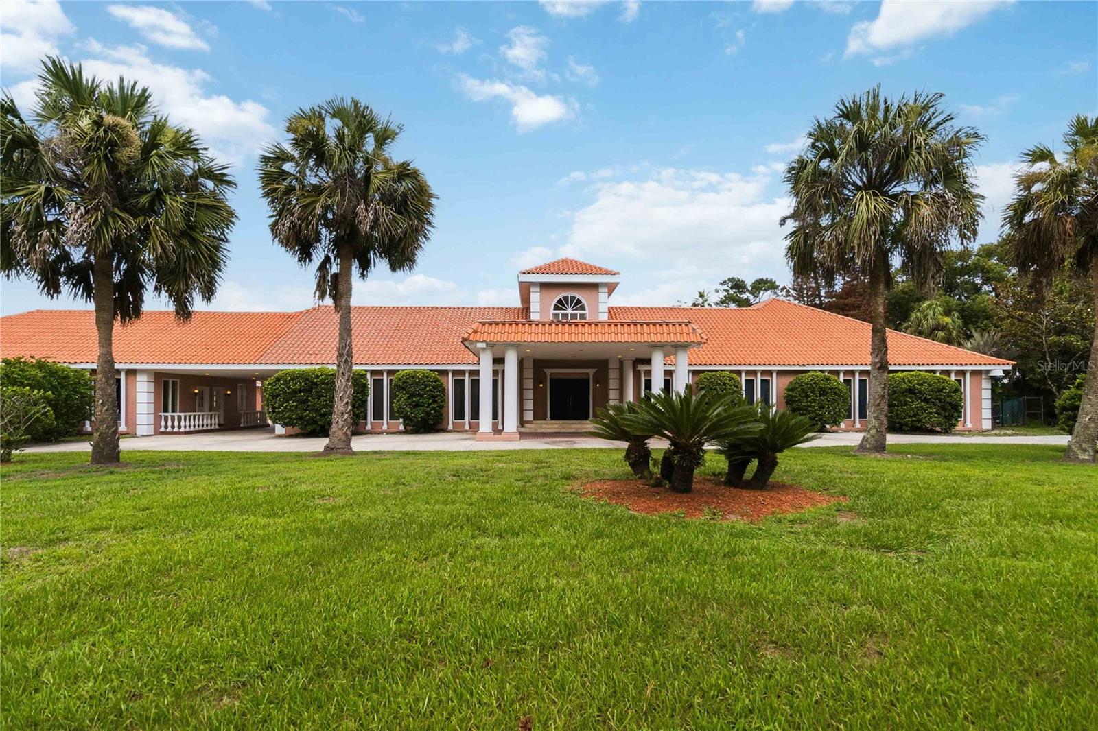 593 DUNMAR CIRCLE