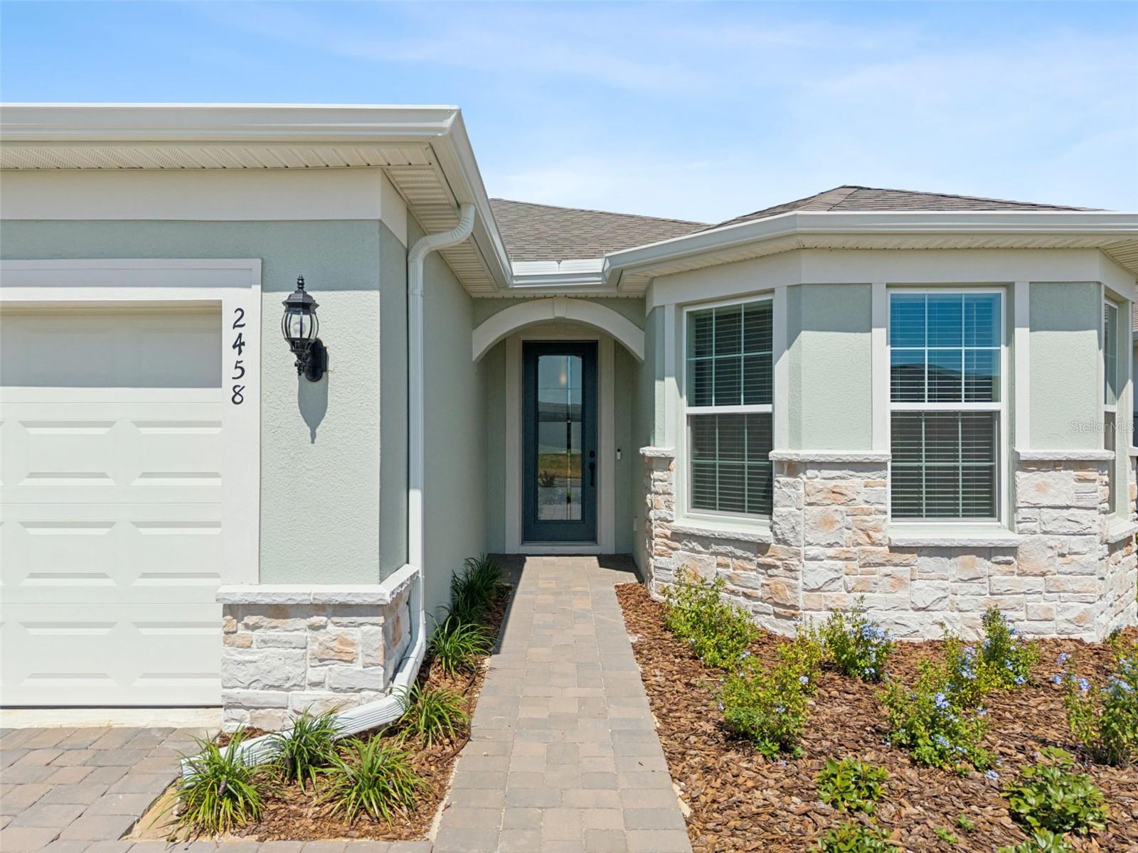 Listing photo 2 for 2458 Del Webb Dr