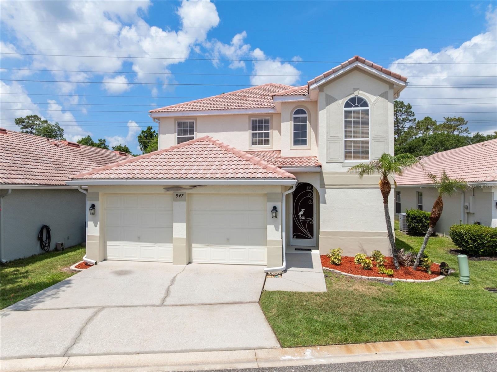 947 GLEN ABBEY CIRCLE
