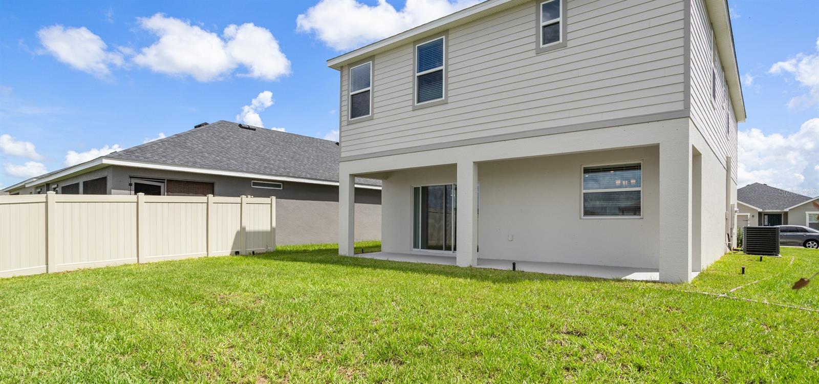 Listing photo 2 for 2820 San Marco Way E