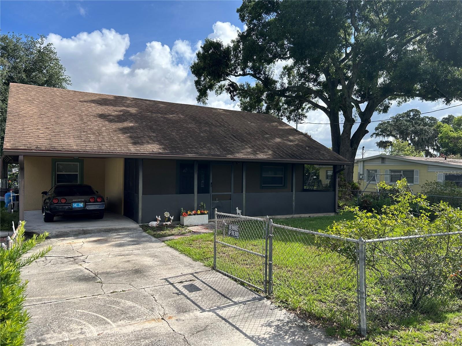 1213 CHEROKEE DRIVE