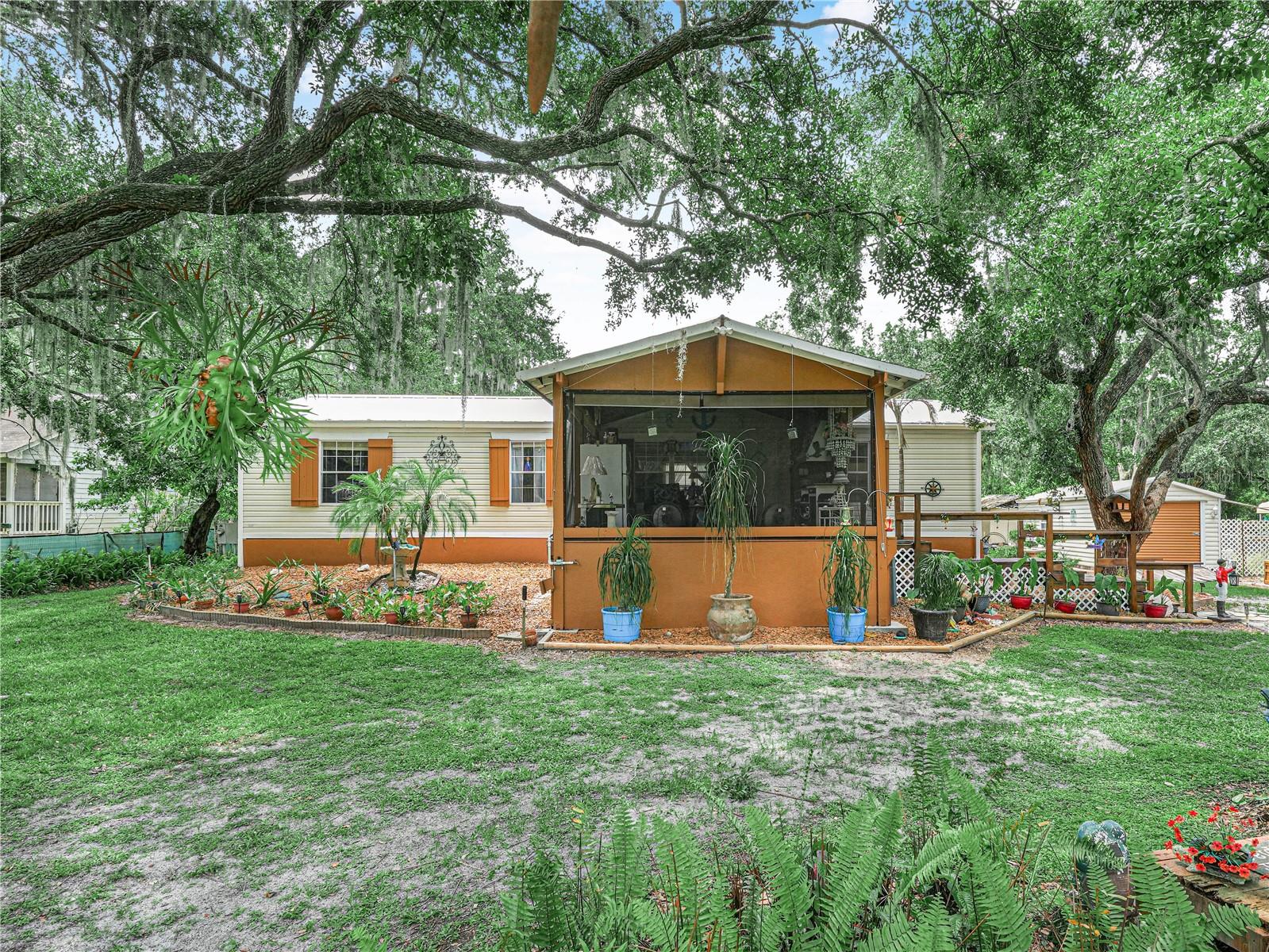 565 LANDING ROAD