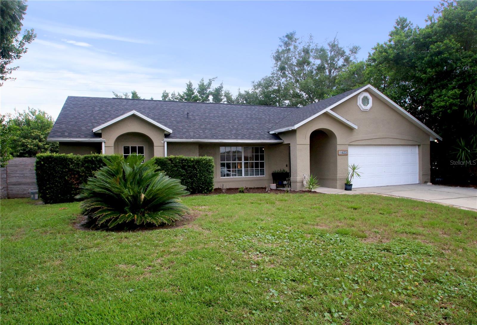 423 COUNTRY WOOD CIRCLE