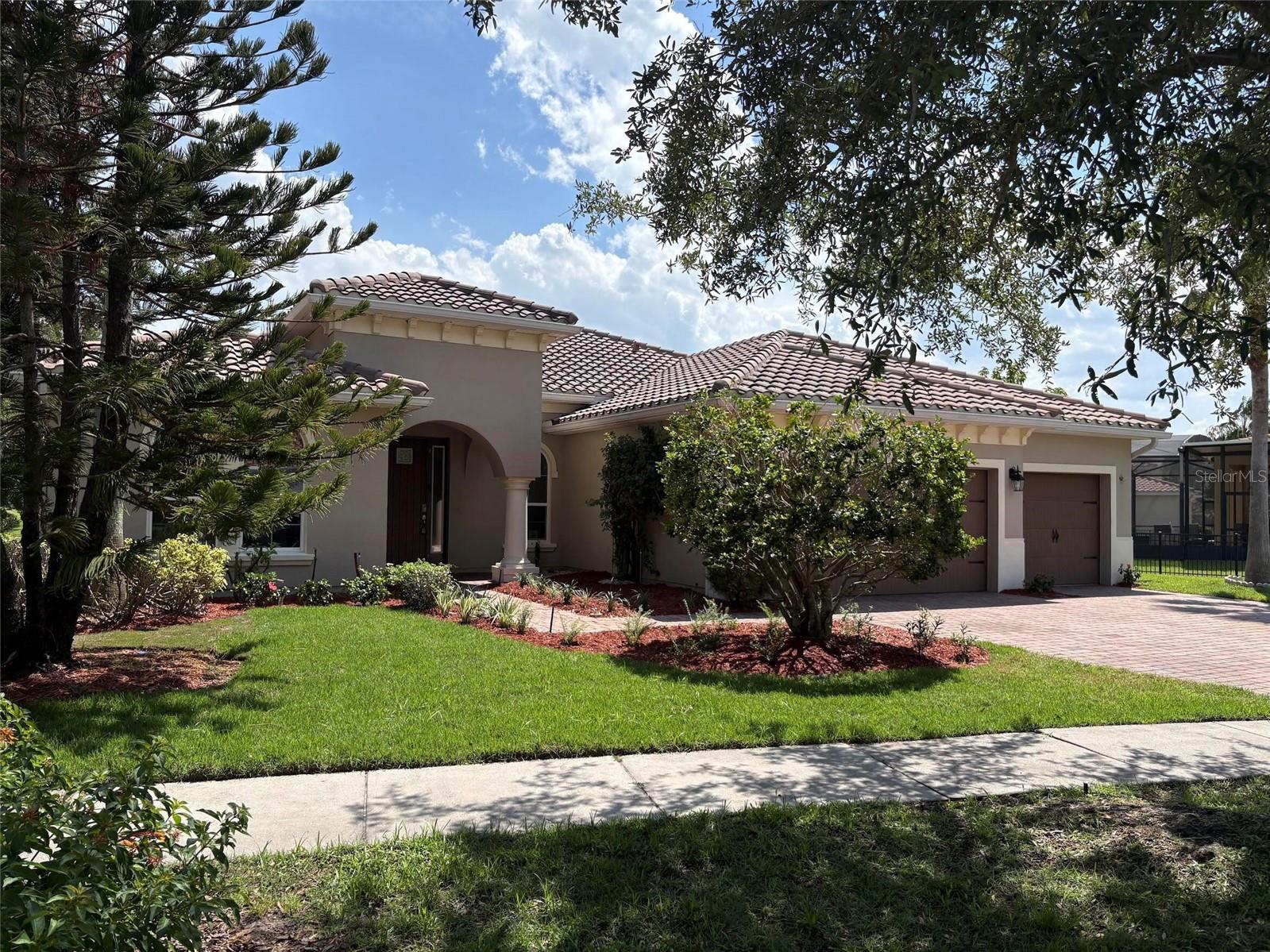 3700 PARADISO CIRCLE