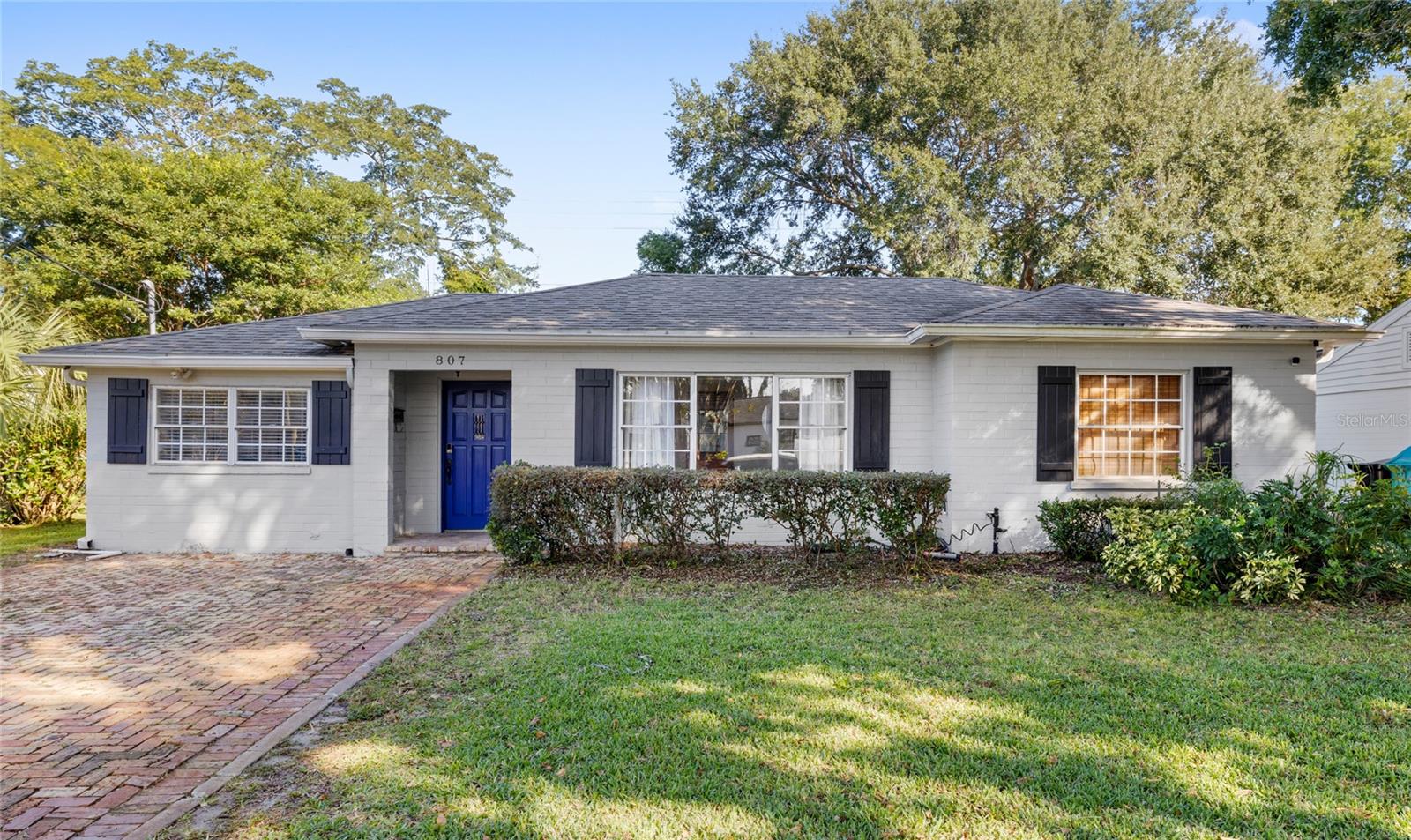 807 SILVER DRIVE