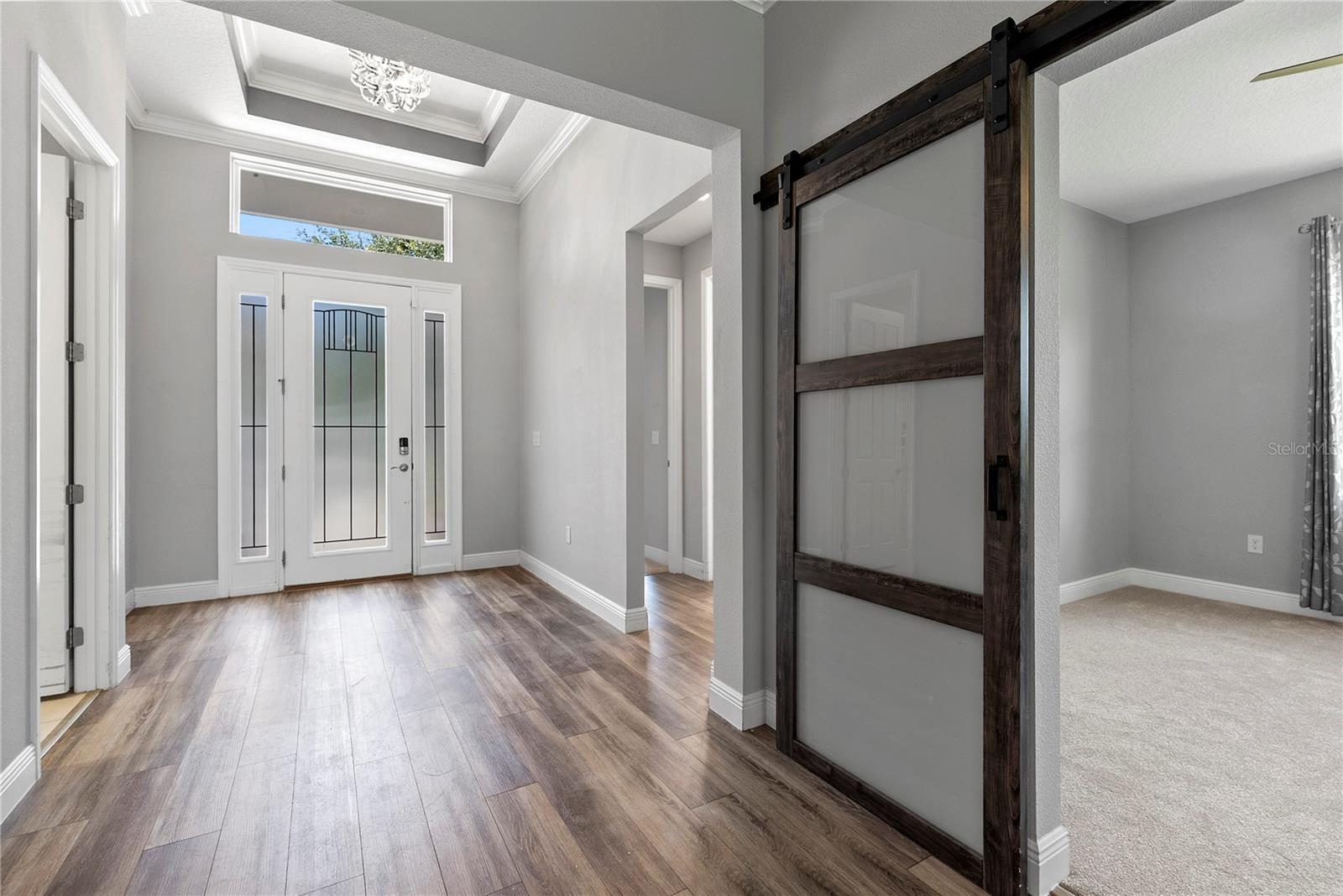 Listing photo 3 for 8113 Bridgeport Bay Cir