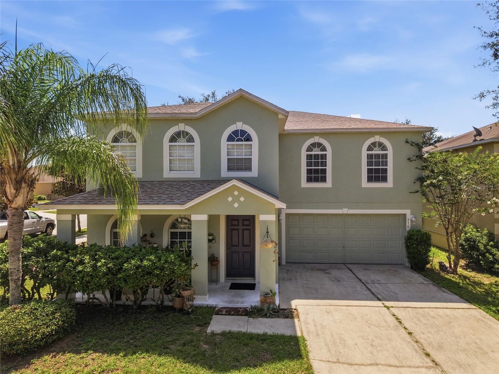 Listing photo 1 for 516 Cadiz Dr