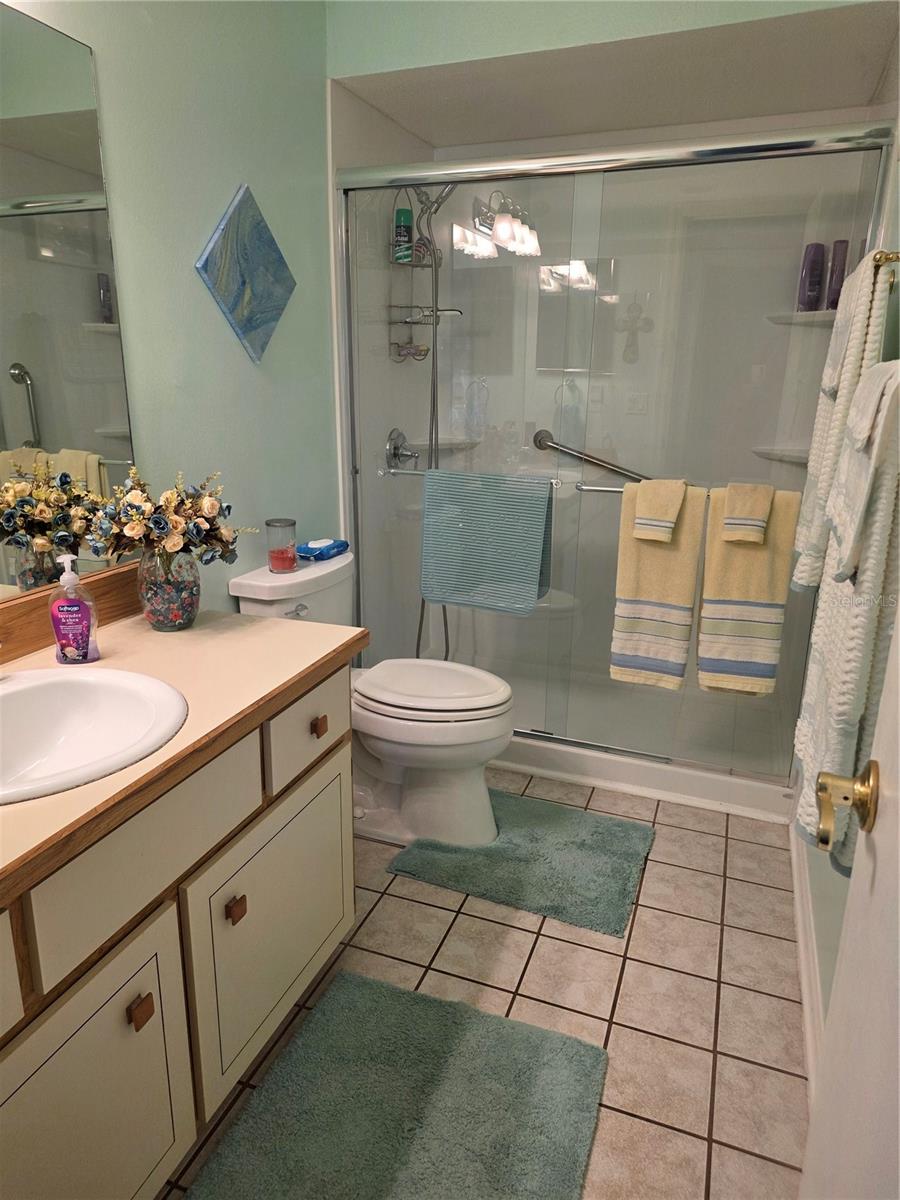 Photo 12