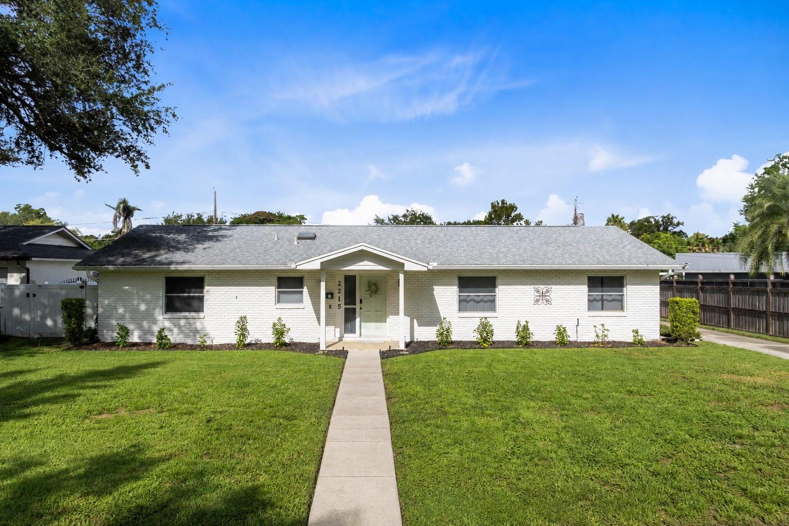 2215 BRADFORD COURT