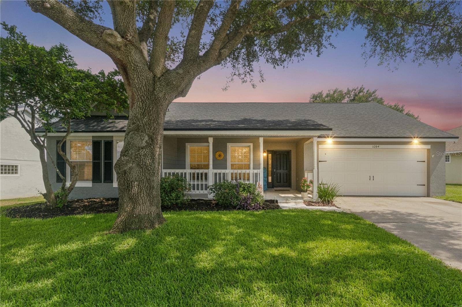 1094 GOLF POINT LOOP
