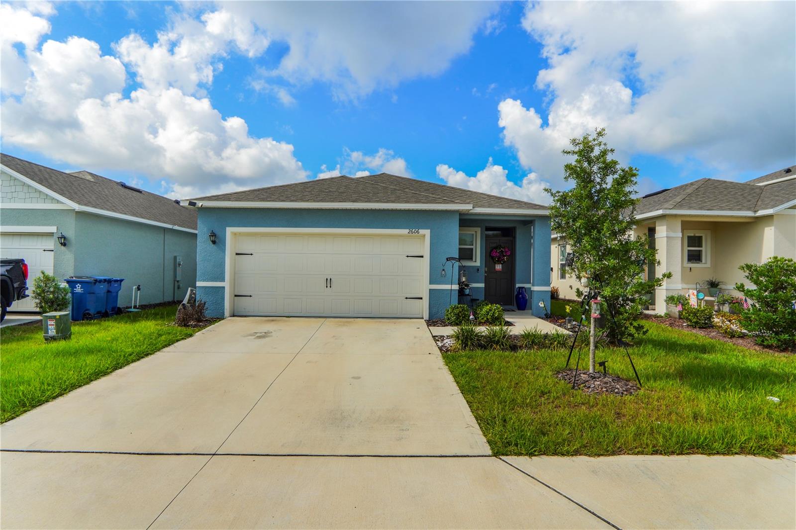 Listing photo 1 for 2606 Angel Falls Dr