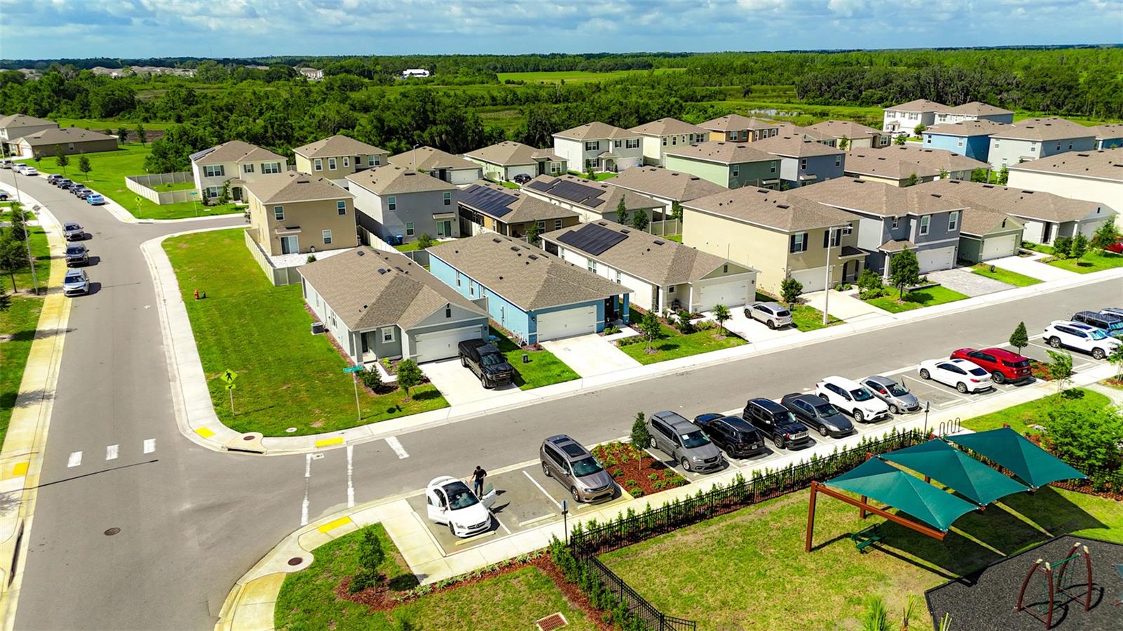 Listing photo 3 for 2606 Angel Falls Dr