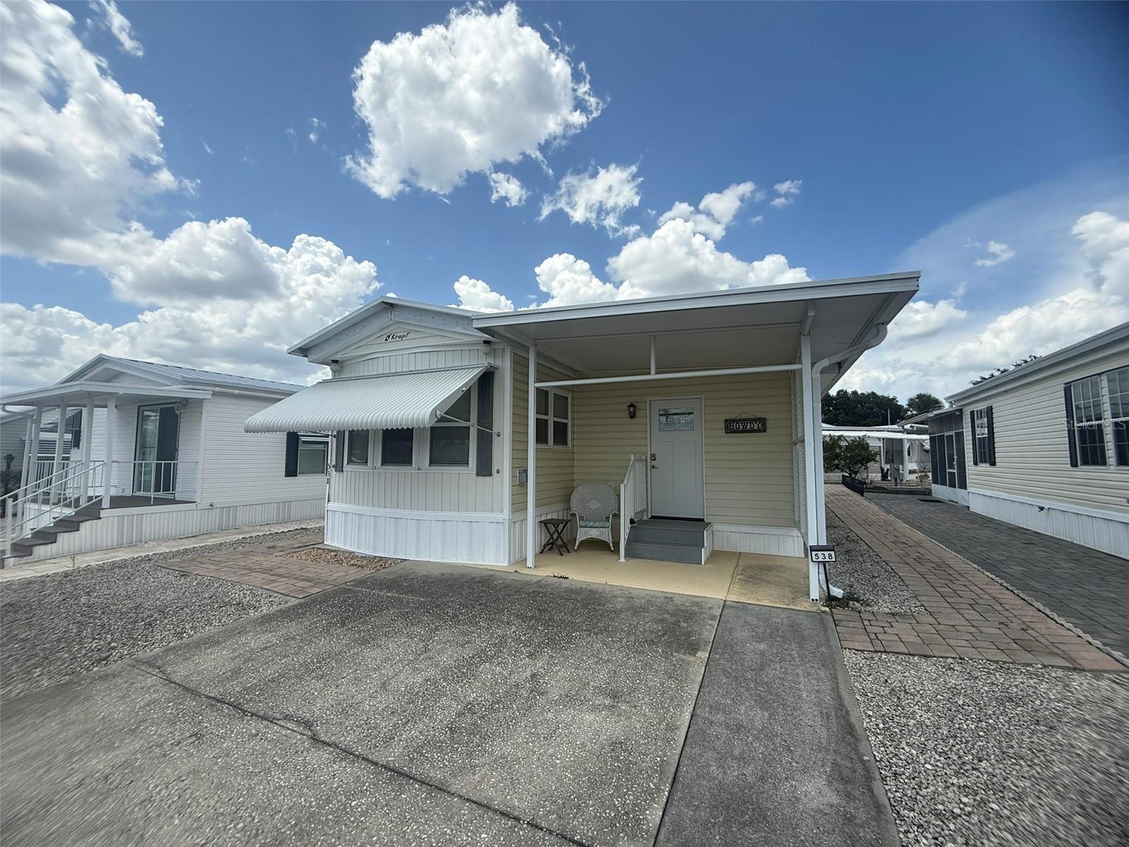 Listing photo 2 for 538 Center Crest Blvd