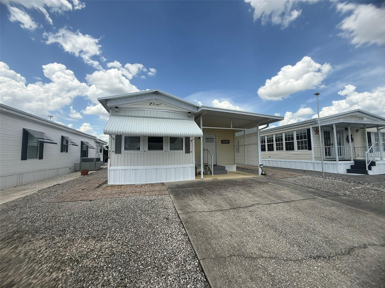 Listing photo 3 for 538 Center Crest Blvd