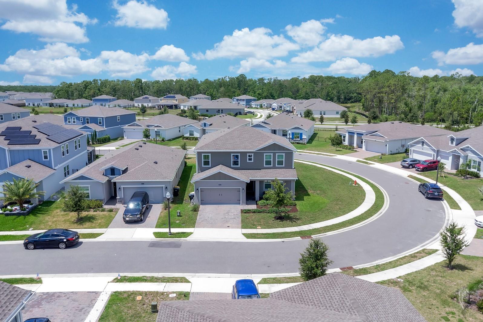 Listing photo 3 for 4064 Redbridge Loop