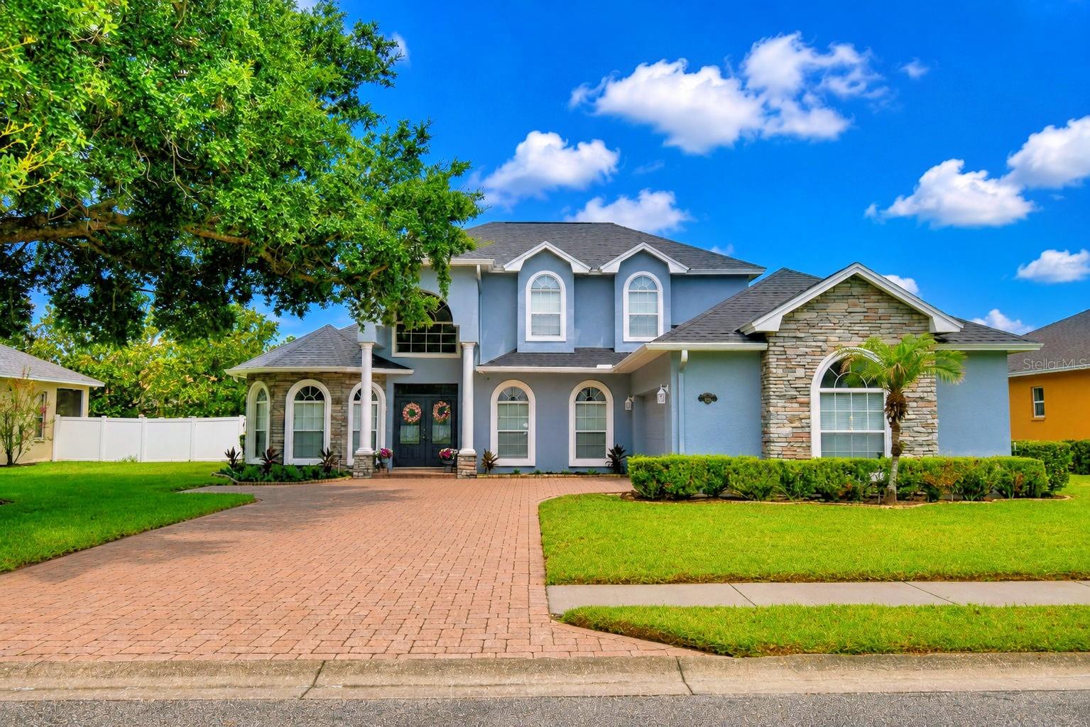 Listing photo 3 for 5516 Black Hawk Ln