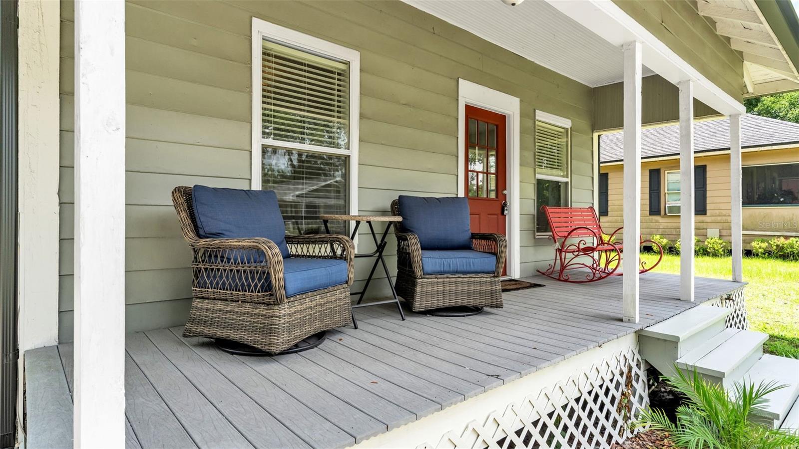 Listing photo 3 for 1034 S Dakota Ave