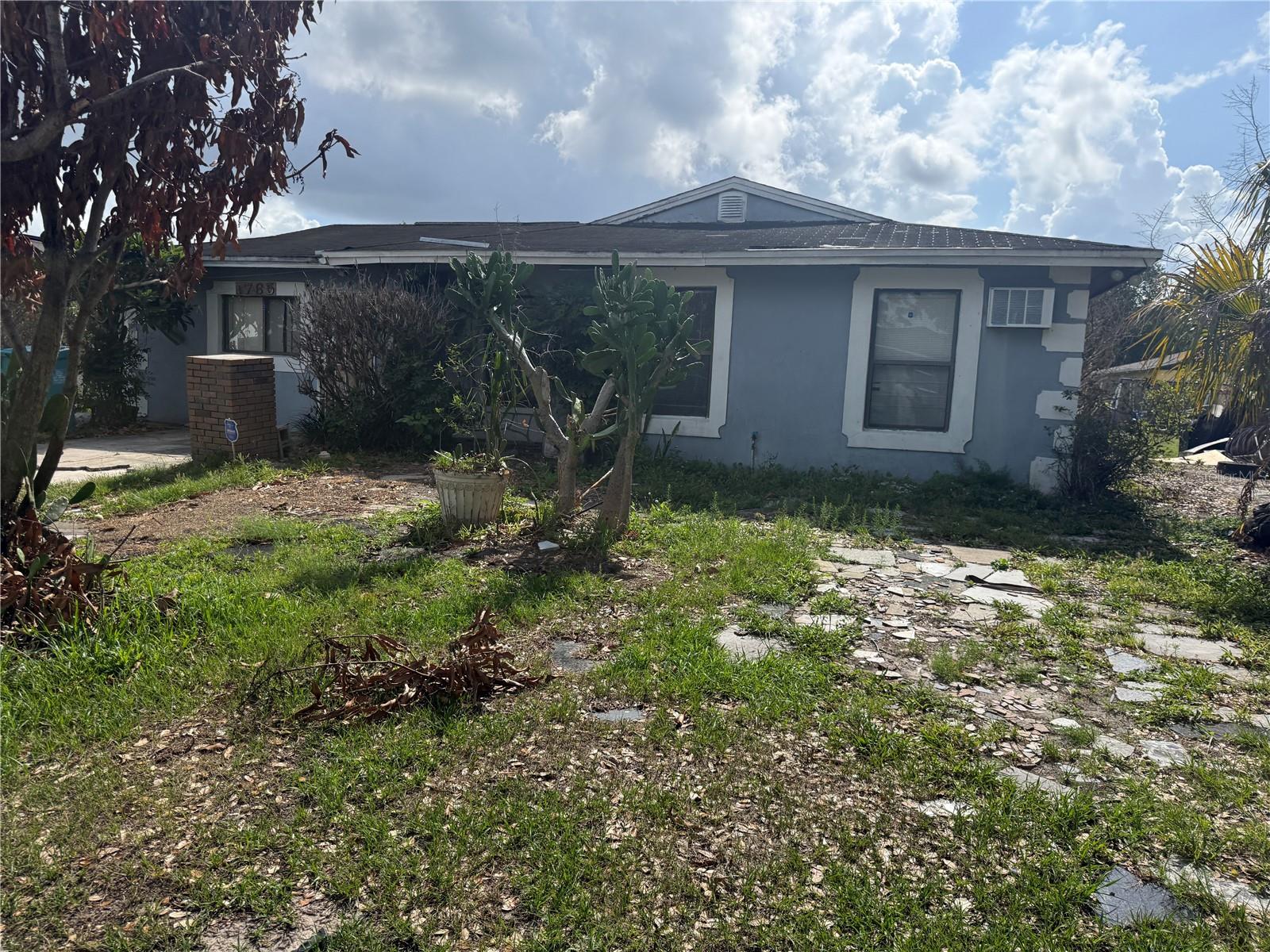 1765 FLORES COURT