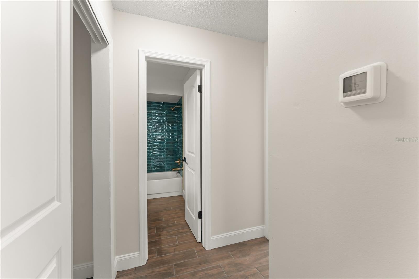 Photo 23