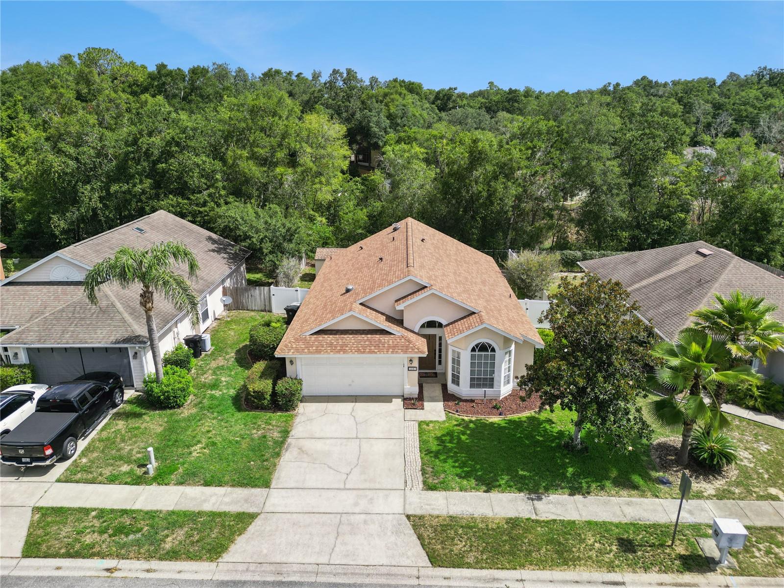 1047 ROYAL OAKS DRIVE
