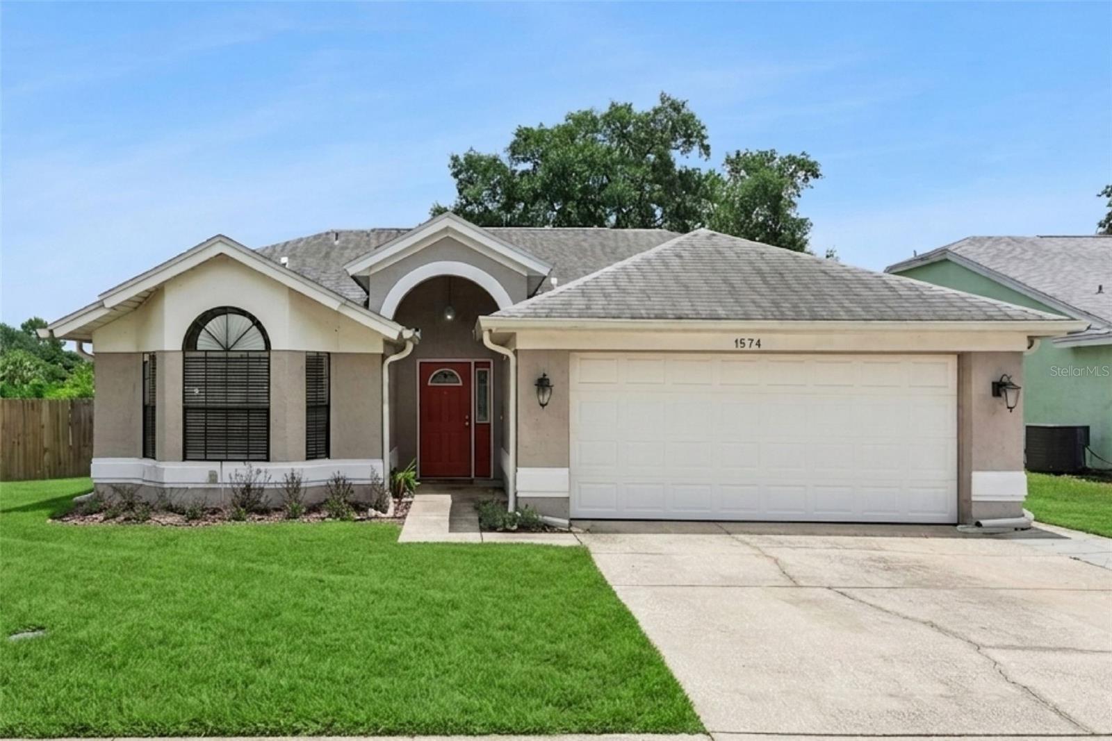 1574 MARGARETE CRESCENT DRIVE