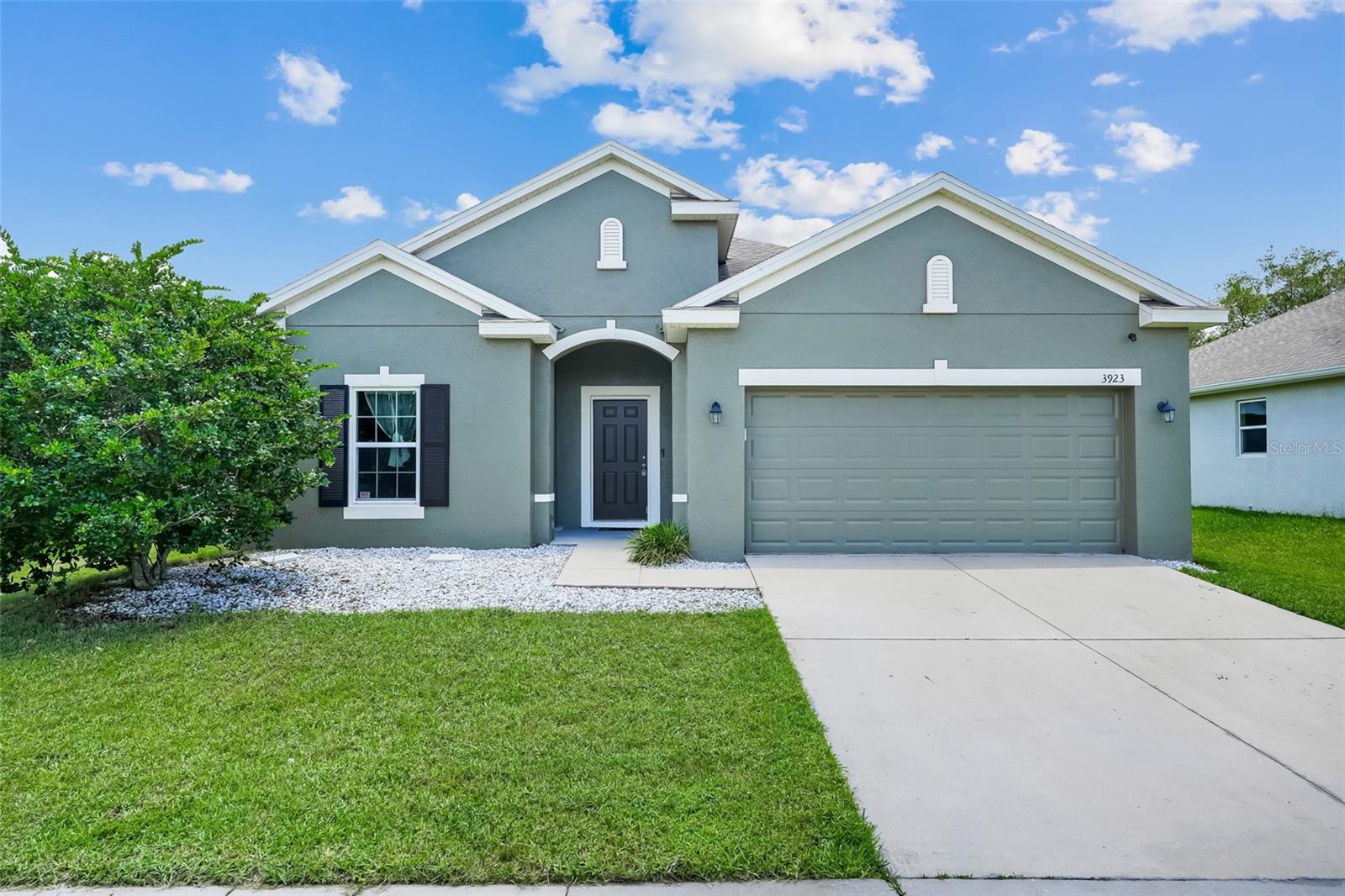 3923 WIND DANCER CIRCLE