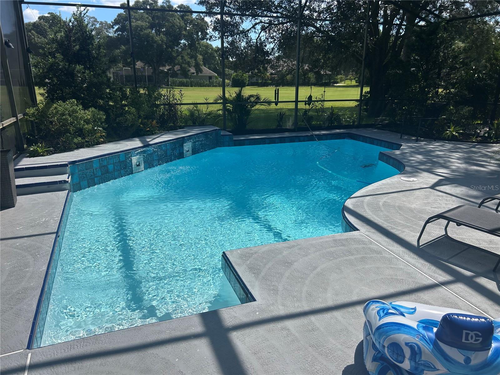 Listing photo 3 for 2435 Sweetwater Country Club Place Dr