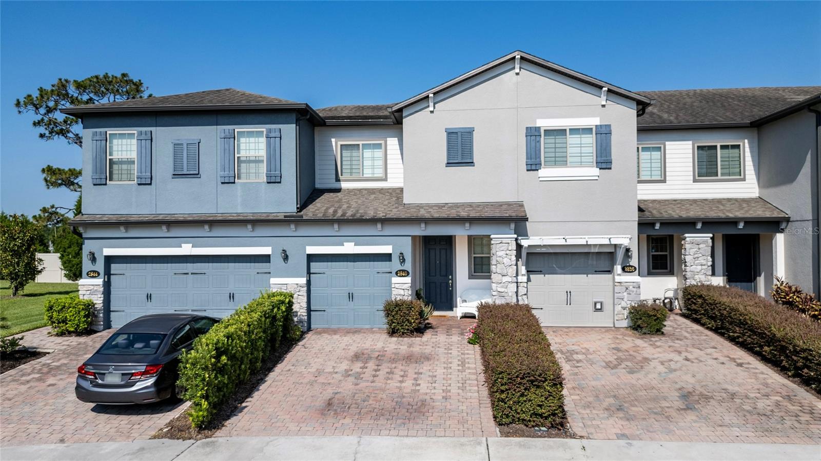 2480 WHITE ISLE LN