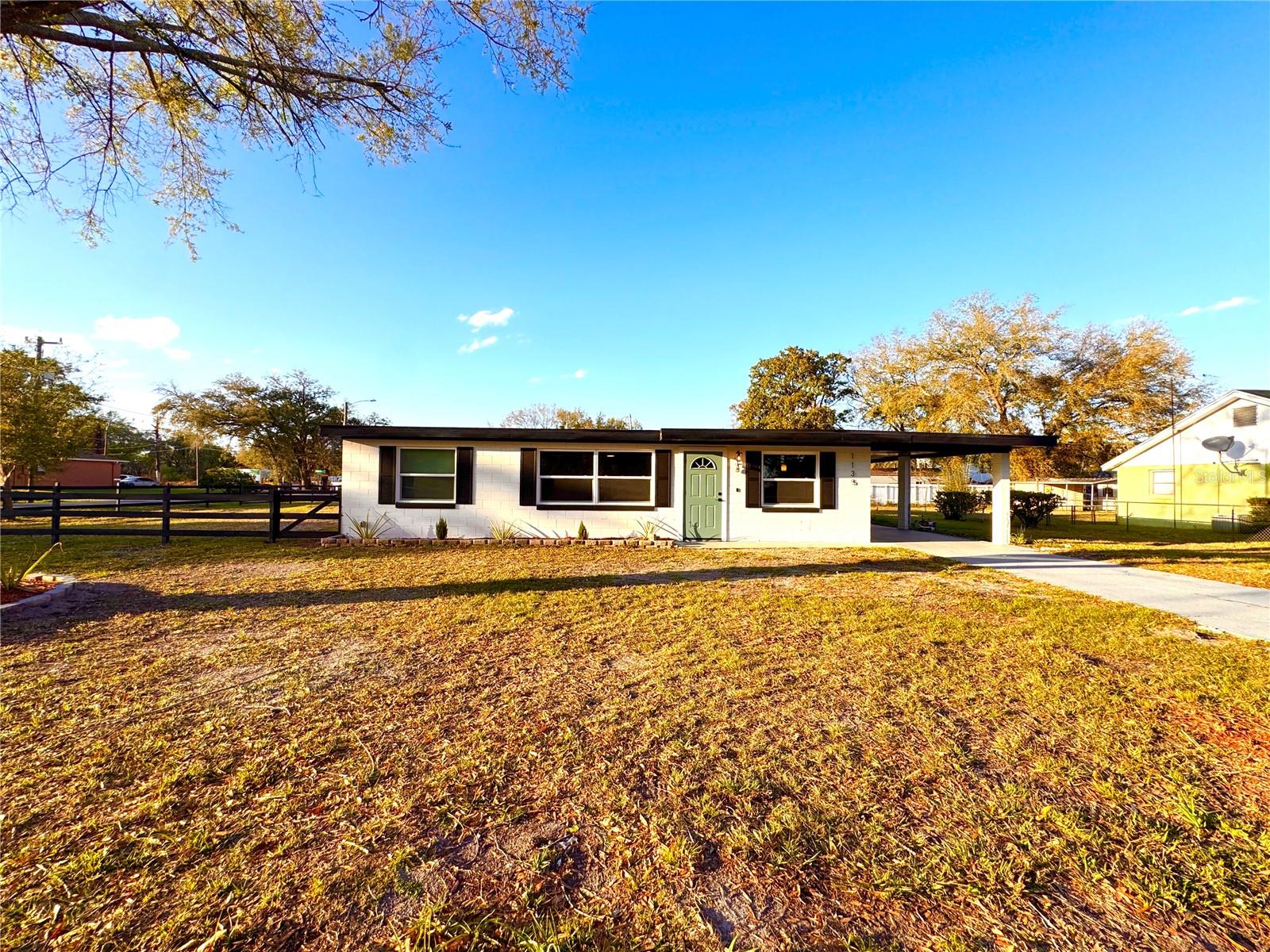 1135 CHEROKEE DRIVE