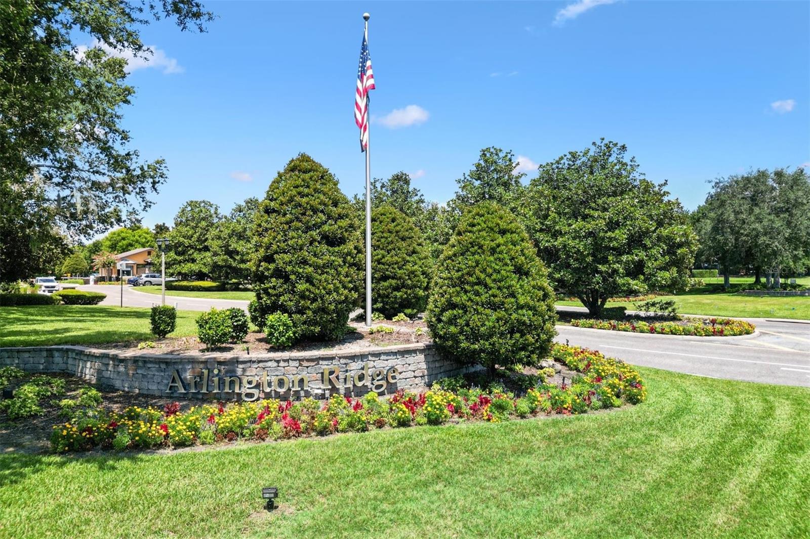 Listing photo 2 for 4110 Arlington Ridge Blvd