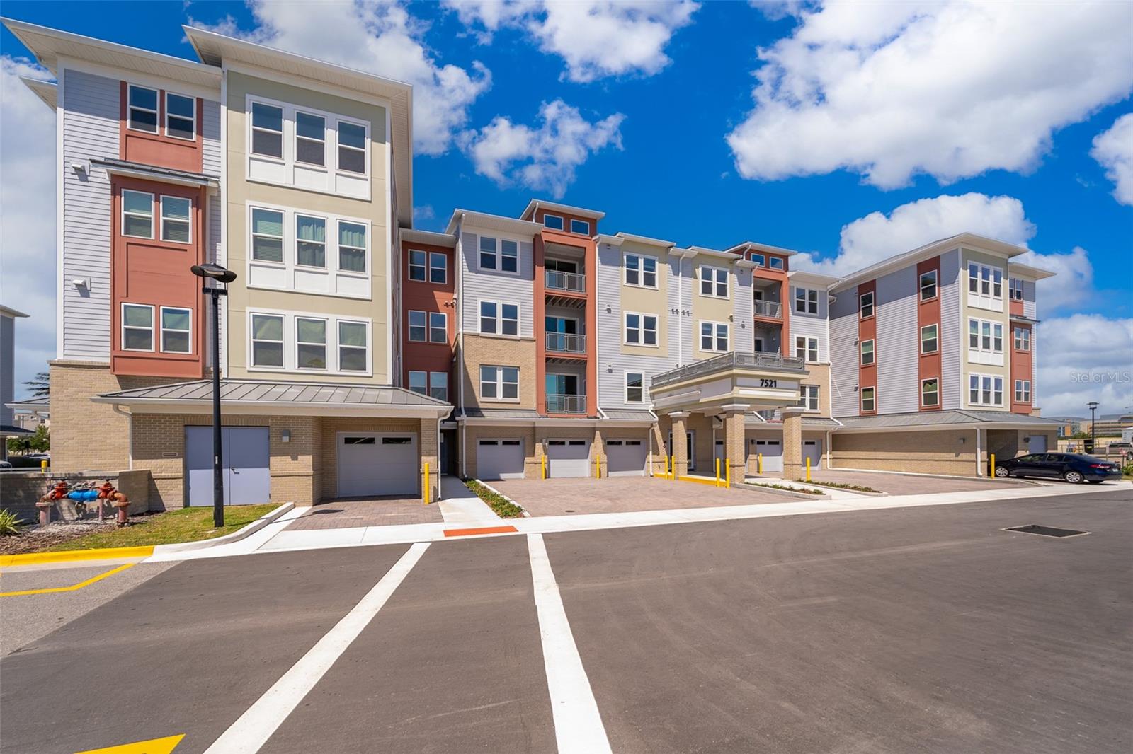 7521 LAUREATE BOULEVARD Unit 5208