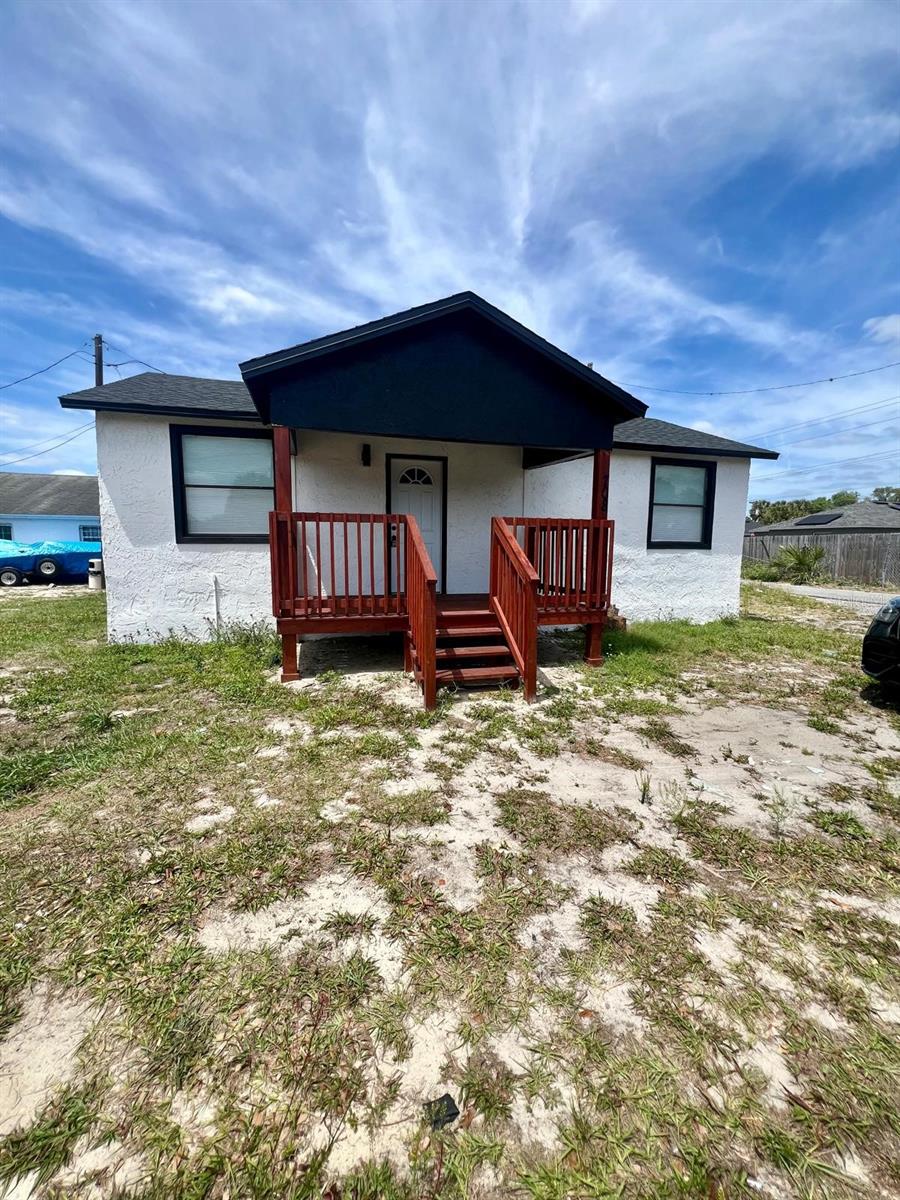 Listing photo 1 for 708 Martin L King Jr Ave