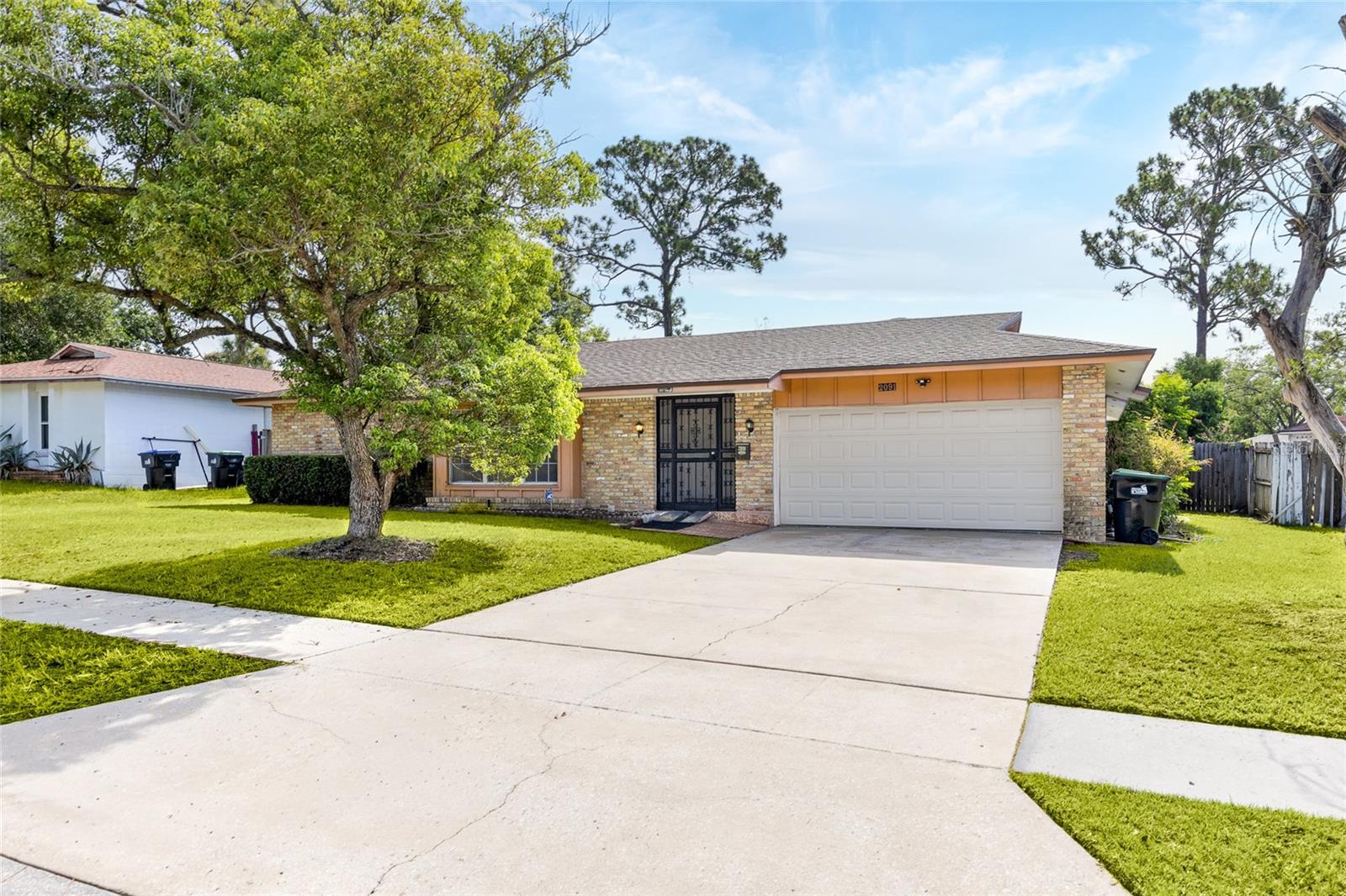 2091 LONGFELLOW COURT