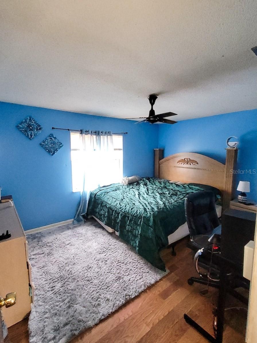 Photo 37